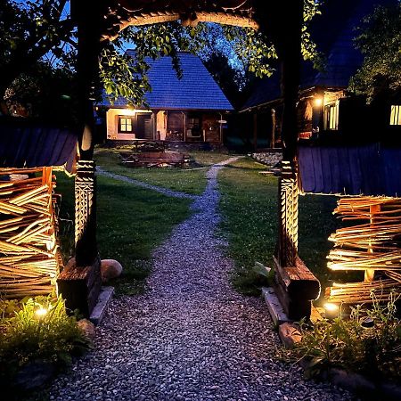 The Village Pension Breb Zewnętrze zdjęcie