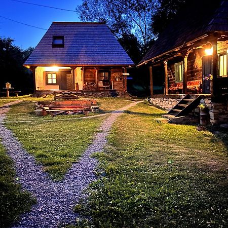 The Village Pension Breb Zewnętrze zdjęcie