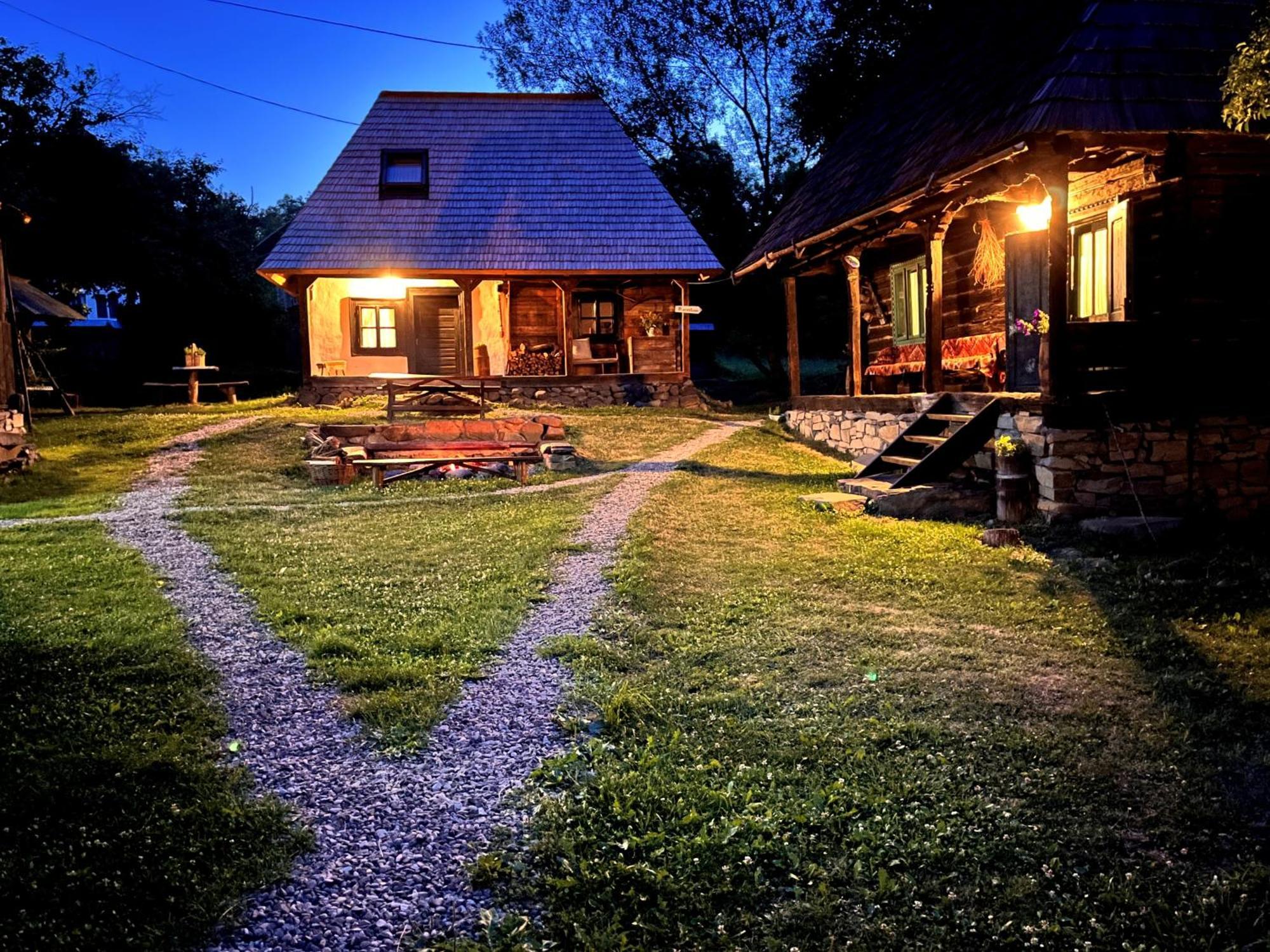 The Village Pension Breb Zewnętrze zdjęcie